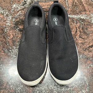 Youth Cat and Jack slip on loafers size 5